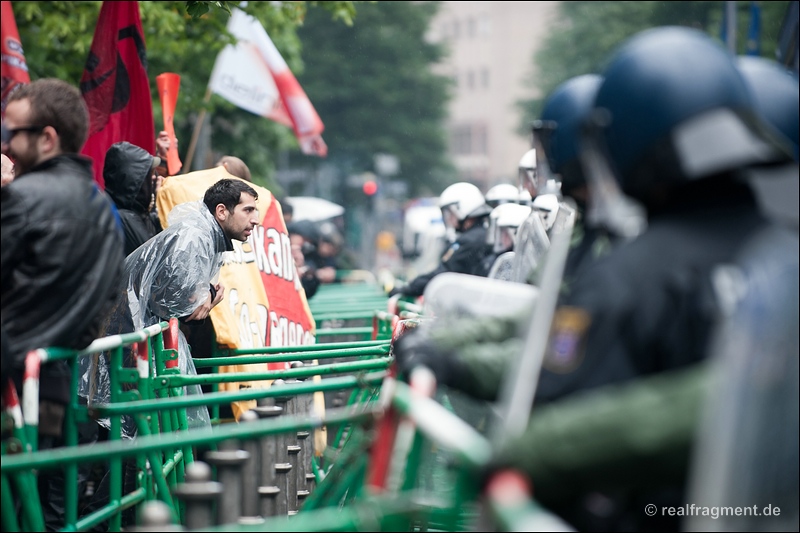 Blockupy Frankfurt: Blockade, Aktion, Demonstration